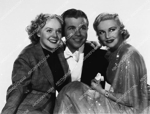 Alice Faye Dick Powell Madeleine Carroll film On the Avenue 2121-12