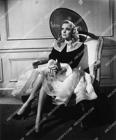 beautiful Alice Faye portrait 2122-35
