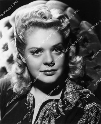 beautiful Alice Faye portrait 2123-02