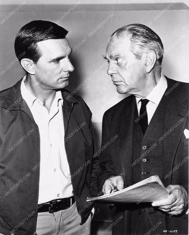 Dennis Weaver Raymond Massey TV show Dr. Kildare 2158-04