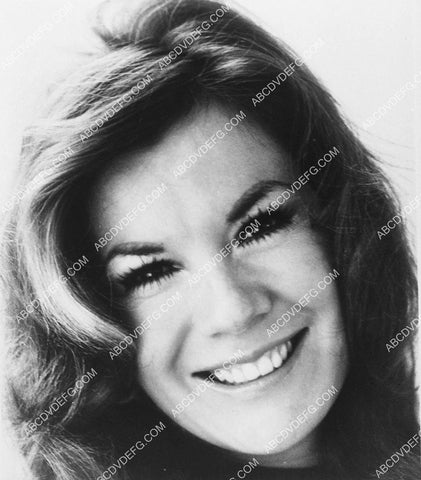 beautiful Vicki Carr portrait 2159-29