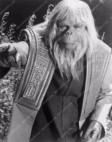 TV show Planet of the Apes 2174-25