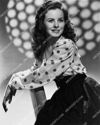 Jeanne Crain in her new polka dot top 2175-07
