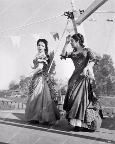 Ava Gardner Kathryn Grayson musical film Showboat 2177-16