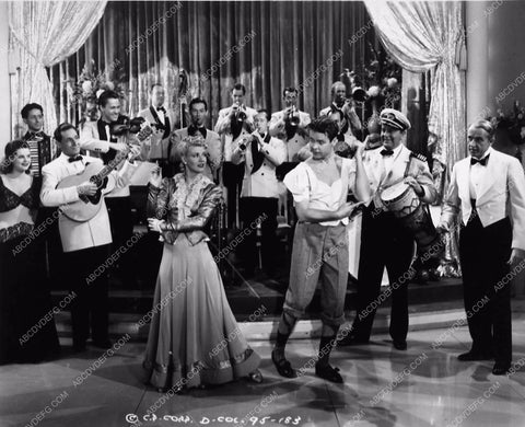 Penny Singleton Arthur Lake in garters film Blondie Goes Latin 2192-11