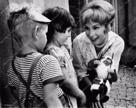 Barbara Eden behind scenes Wonderful World of the Brothers Grimm 2198-17