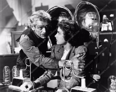 Boris Karloff and cast sci-fi film The Devil Commands 2216-33