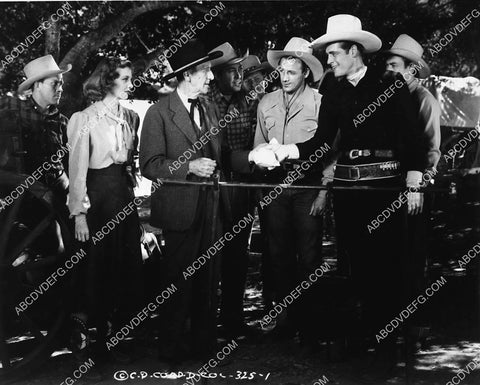 Charles Starrett Iris Meredith The Sons of the Pioneers film Thundering Frontier 2253-07