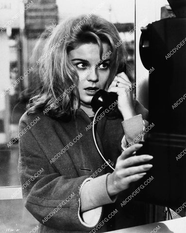 Ann-Margret at the pay phone film Once a Thief 2334-32