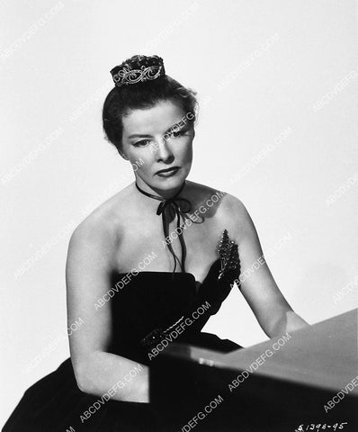 Katharine Hepburn sitting at the piano film Song of Love 2343-03