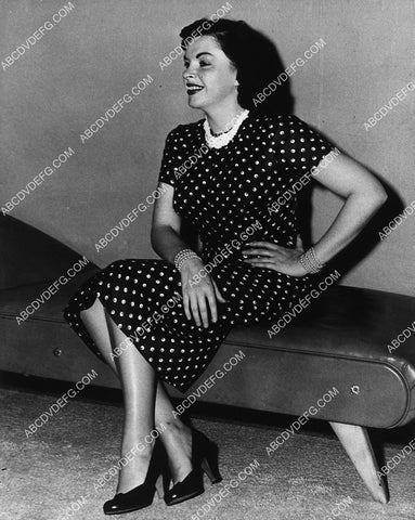candid Judy Garland 2350-05