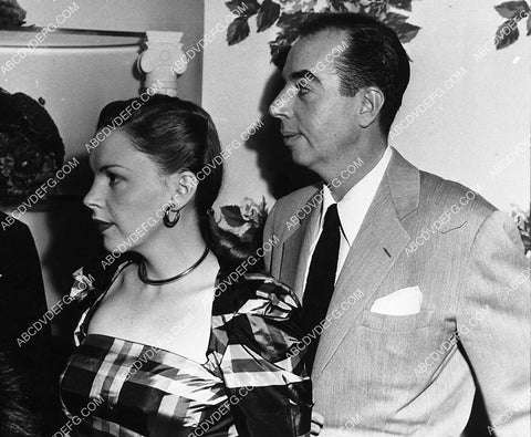 Judy Garland Vincent Minnelli at a party 2350-30