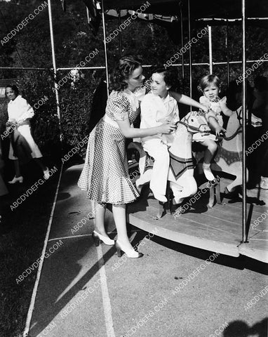 Judy Garland host kid party her niece Linda Hope Ronnie & Donnie Ameche Rich Nichols Dan Topping 2351-17