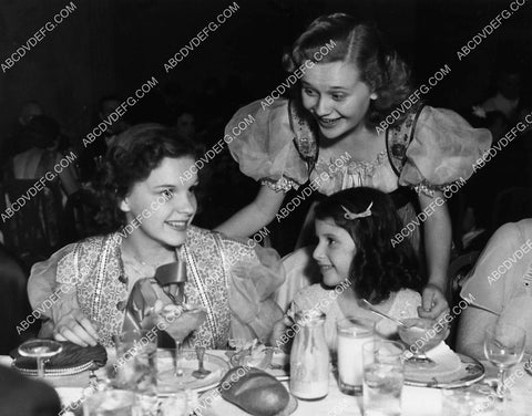 candid Judy Garland Betty Jaynes Saundra Berkova at some party or luncheon 2351-23