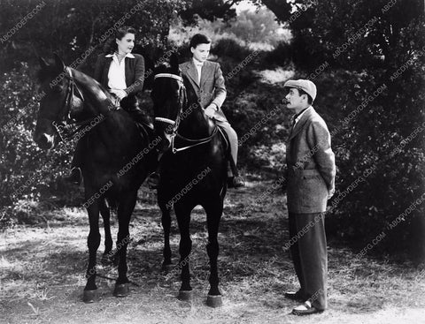 Barbara Stanwyck Geraldine Brooks film Cry Wolf 2506-33