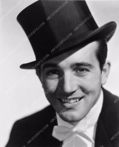 John Payne portrait in top hat 2540-02