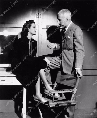 candid Rosalind Russell Howard Hawks on set 2540-18