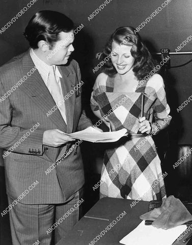 candid Rita Hayworth Orson Welles having a good time 2714-26