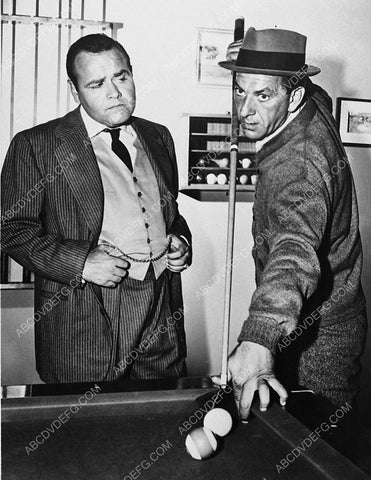 Jonathan Winters Jack Klugman TV Twilight Zone ep A Game of Pool 2717-02