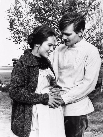 Omar Shariff Geraldine Chaplin film scene Dr. Zhivago 2719-03