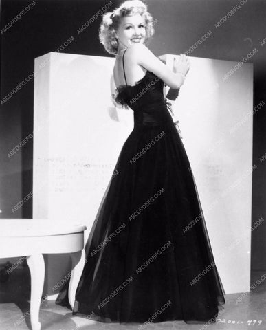 Betty Grable fashion in black dress 2719-13