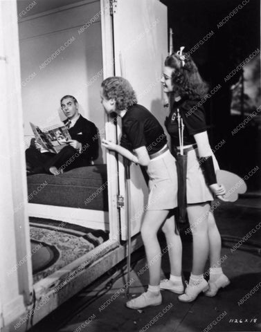 candid Eddie Cantor in dressing room visited by 2 Ziegfeld girls 2764-17