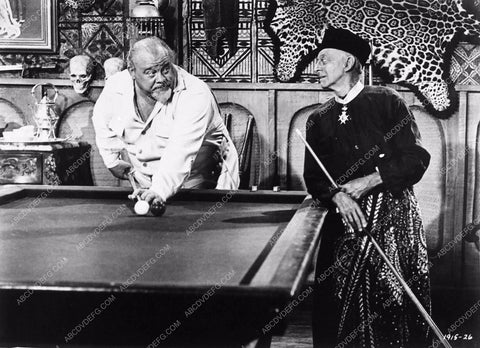 Burl Ives shooting pool film The Spiral Road 2764-28