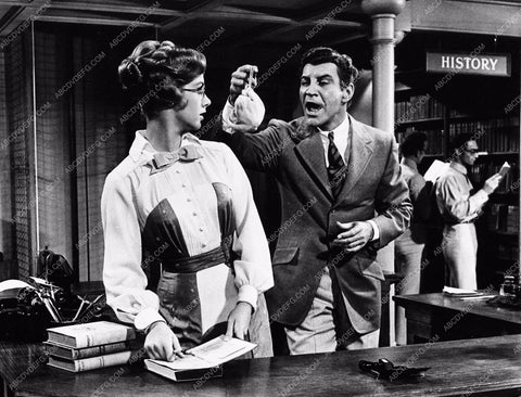 Robert Preston Shirley Jones film The Music Man 2832-09