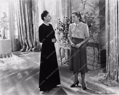 Judith Anderson Joan Fontaine mystery film Rebecca 2858-23