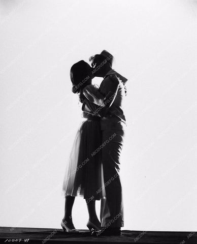 Anna Magnani Ben Cooper film The Rose Tattoo 2879-35