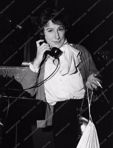 candid Judith Anderson behind the scenes Cat On a Hot Tin Roof 2880-03