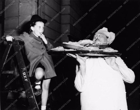 Margaret O'Brien picking her pie behind the scenes MGM 2920-17