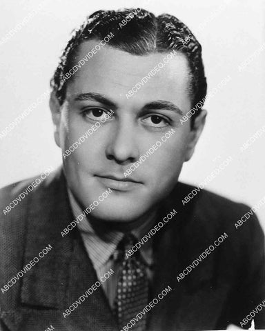 2926-006 Tony Martin portrait 2926-006