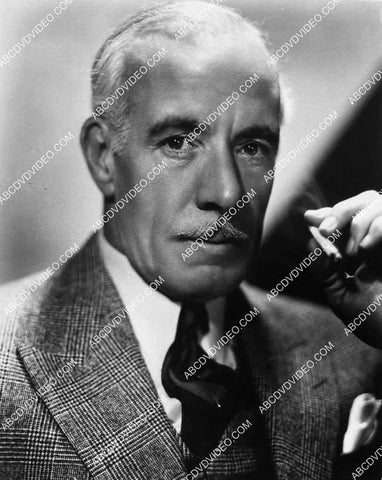 2935-004 Lewis Stone w cigarette portrait 2935-004