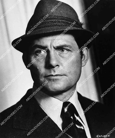 2935-007 Robert Shaw portrait 2935-007