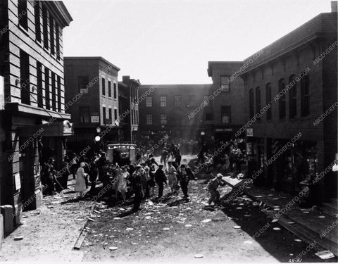 cast and set photo silent Hal Roach comedy Battle of the Century 2957-16