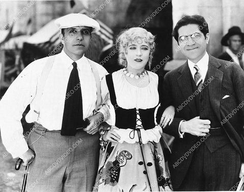 great candid silent film star Mae Murray and director Dimitri Buchowetzki 2972-07