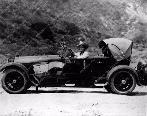 Tom Mix in his new automobile 2991-20
