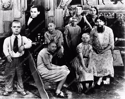 portrait of all the freaks Freaks 3027-26