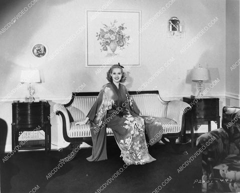 Betty Grable in her kimono at home 3031-28