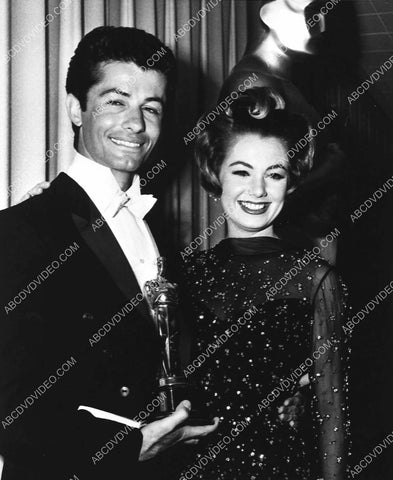 candid George Chakiris Shirley Jones at the Academy Awards 3077-05
