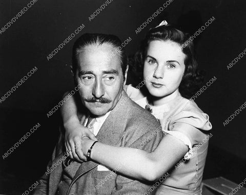Adolphe Menjou Deanna Durbin behind the scenes film 100 Men and a Girl 3077-34