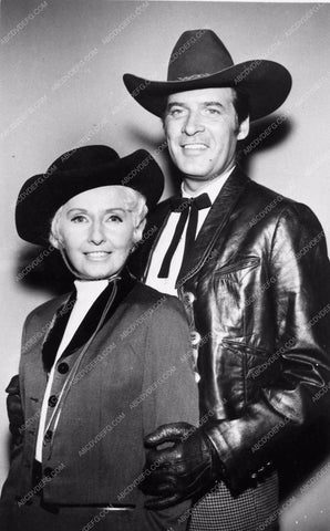 Peter Breck Barbara Stanwyck western TV show The Big Valley 3110-27