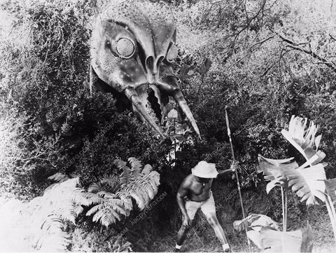 great monster shot sci-fi film Monster from Green Hell 3199-36