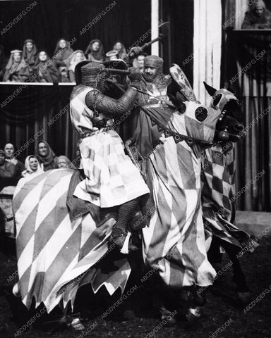 Robert Taylor knights jousting film Ivanhoe 3209-18