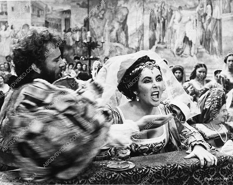Richard Burton Elizabeth Taylor film Taming of the Shrew 3259-16