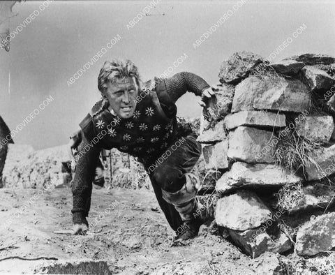 Kirk Douglas film The Vikings 3262-26