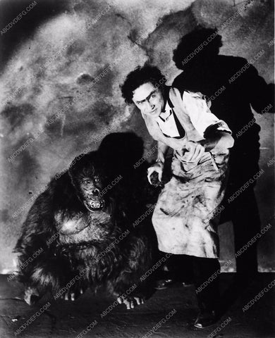 Bela Lugosi and ape classic horror film Murders in the Rue Morgue 3267-23