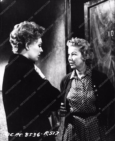 Kim Novak Glenda Farrell film Middle of the Night 3349-11