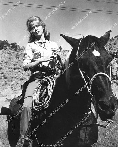 Jane Fonda on horseback film Cat Ballou 3381-02